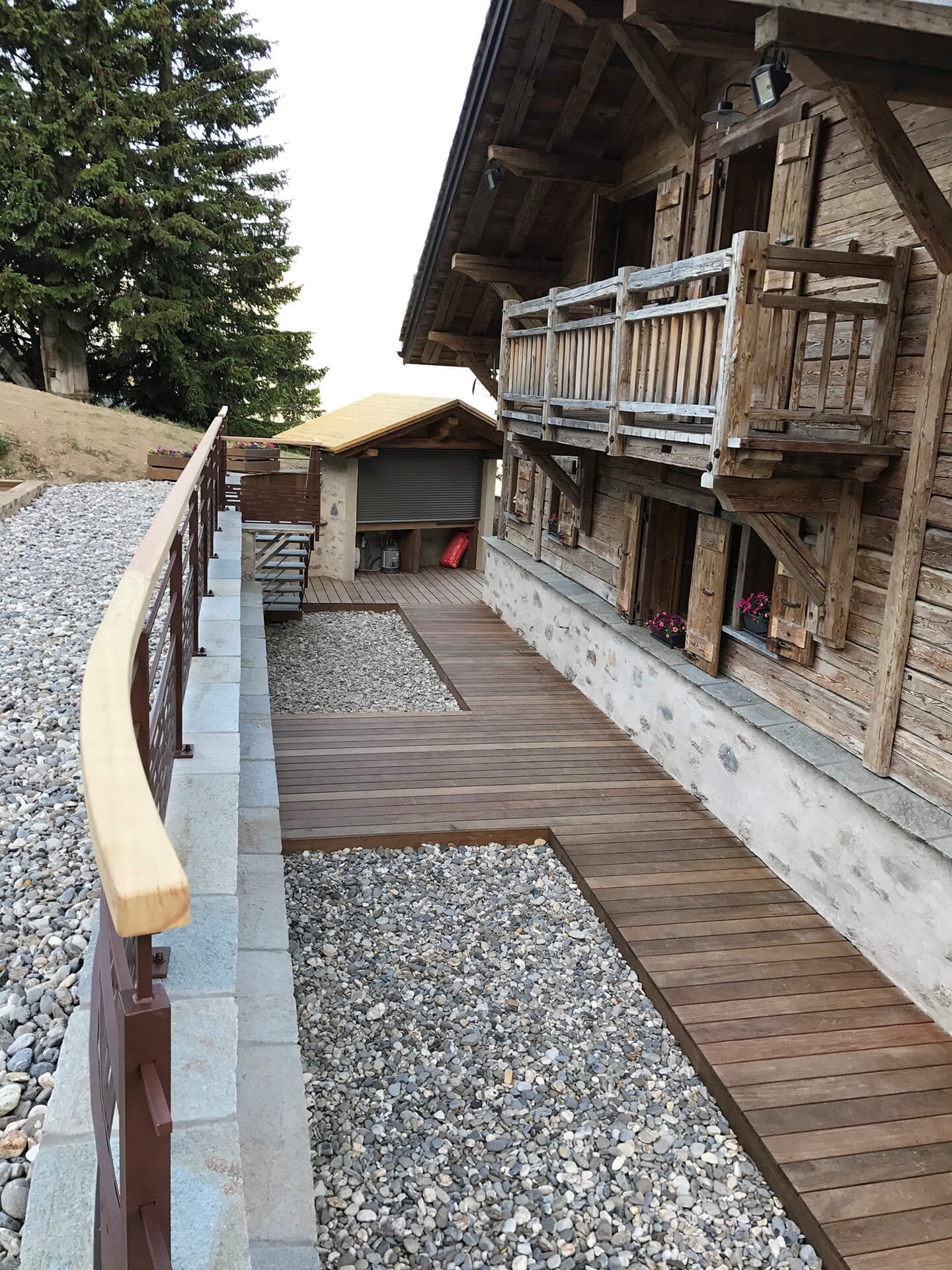 panorama_mont_blanc_chalet_standing_montagne_les_saisies_alpes_savoie_espace_diamant